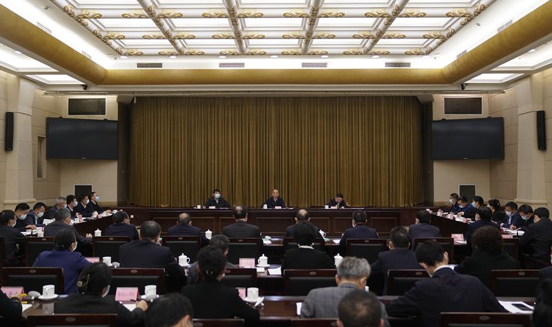 黄强出席省政府办公厅党组理论学习中心组学习会并作学习辅导
全面学习全面把握全面落实党的二十大精神
为推动全省高质量发展贡献更多智慧力量「相关图片」